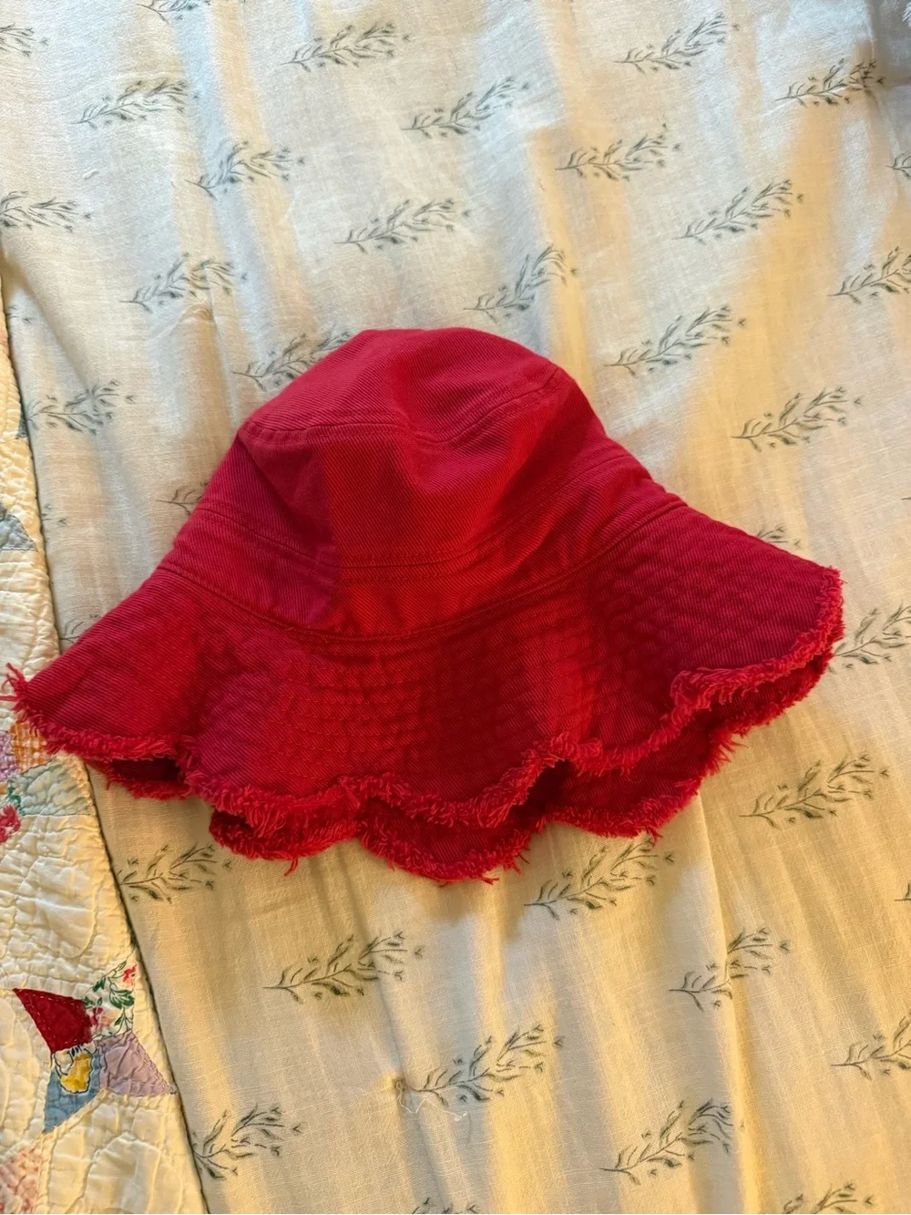 Anthropologie Red Scallop Bucket Hat NWT